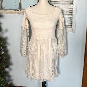 Adorable Delicate Taylor & Sage Dress